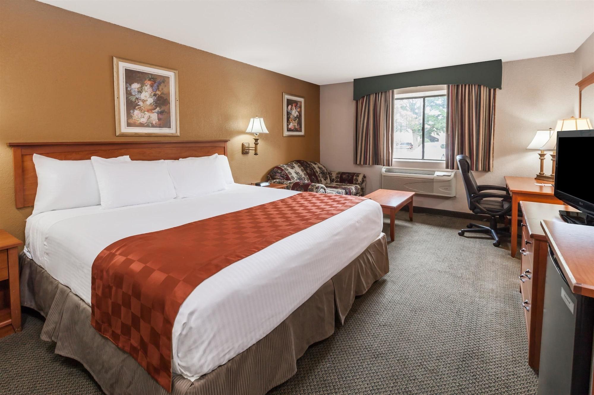 Ramada By Wyndham Oklahoma City Airport North Екстериор снимка