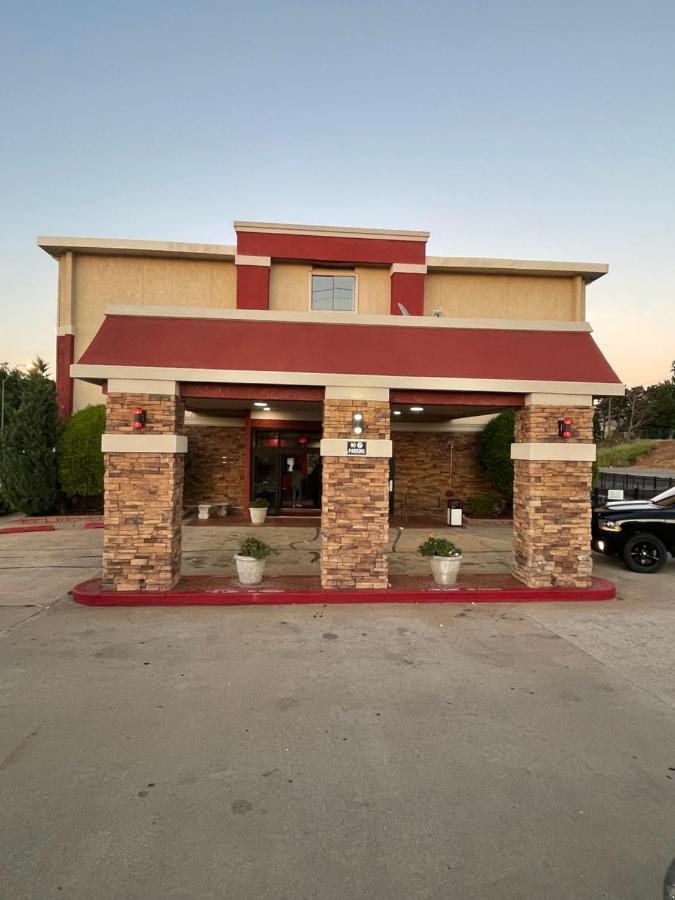 Ramada By Wyndham Oklahoma City Airport North Екстериор снимка
