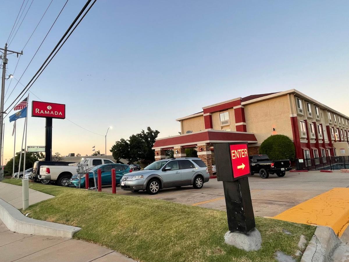 Ramada By Wyndham Oklahoma City Airport North Екстериор снимка