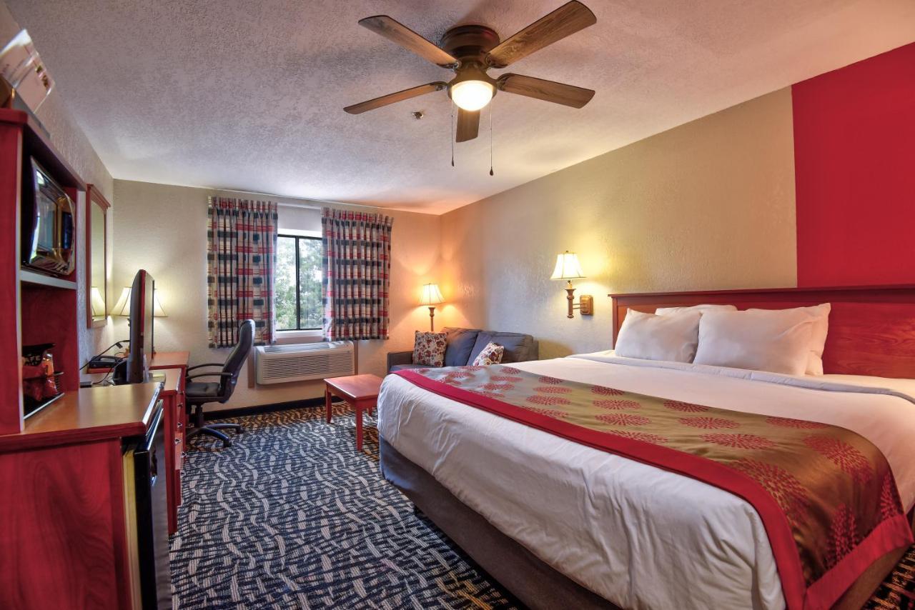 Ramada By Wyndham Oklahoma City Airport North Екстериор снимка